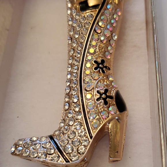 Betsey Johnson tall boot - Picture 2 of 7